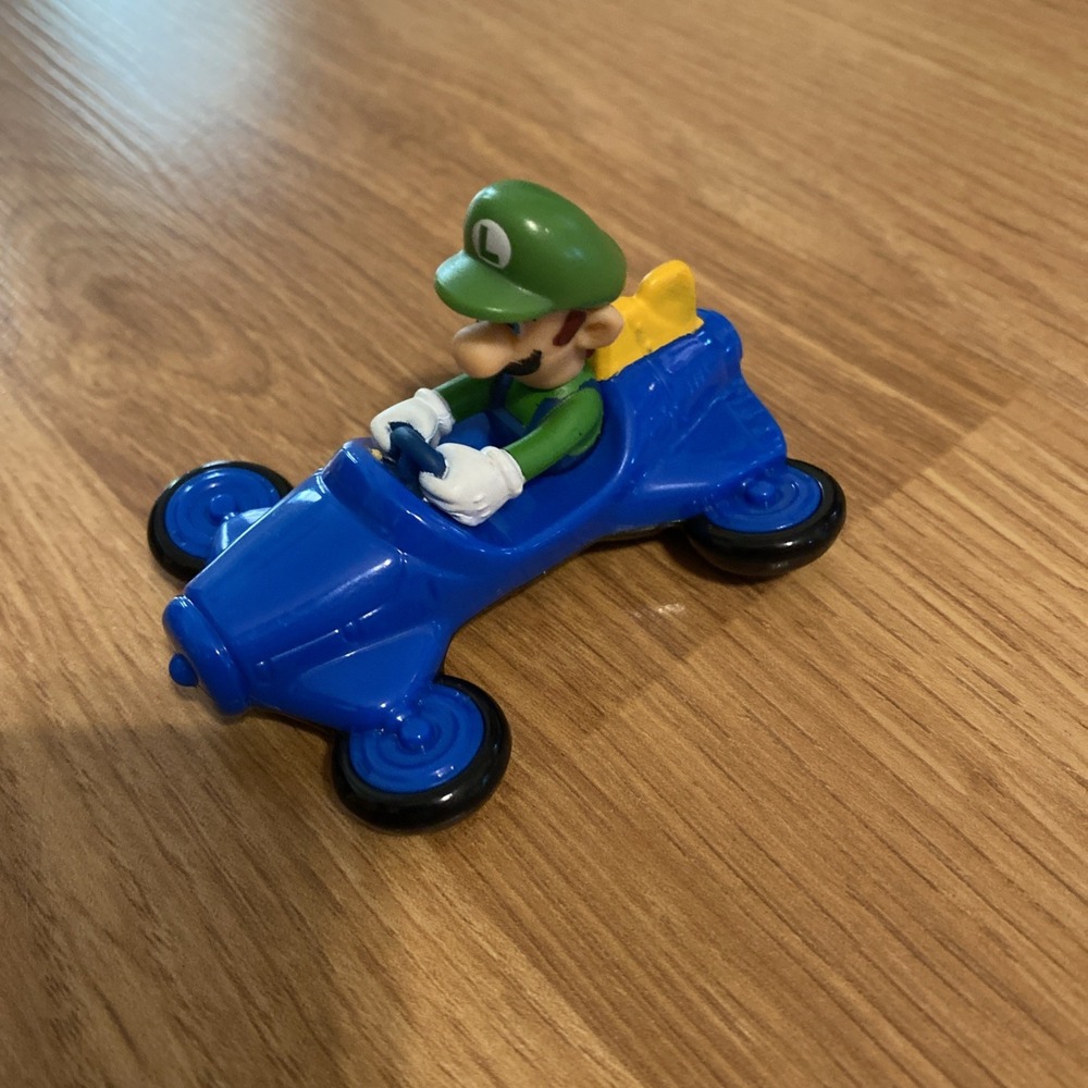 2014 McDonalds Nintendo Luigi Mario Kart Happy Meal‎ Toy